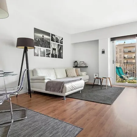 Apartment Lovely New 5 Min Walk Train Station 7 Min To Beach