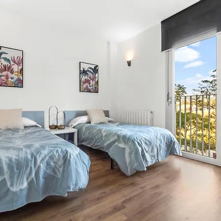 Lovely New 5 Min Walk Train Station 7 Min To Beach *
